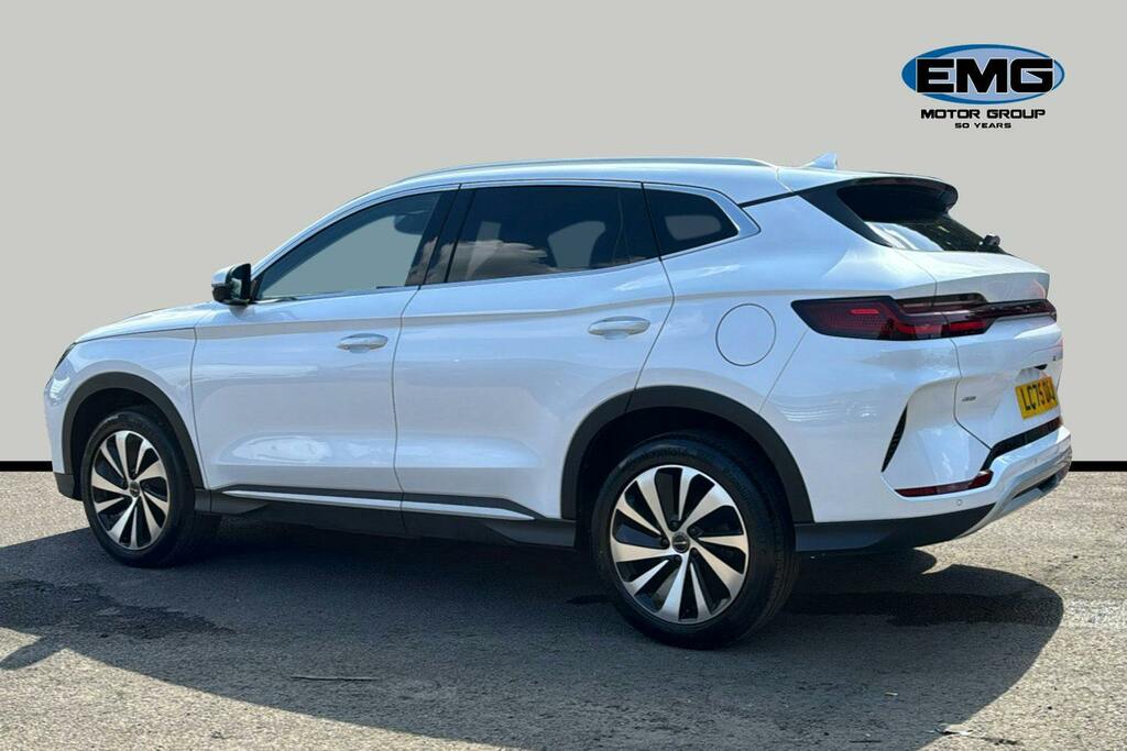 Byd Seal U 1.5 18.3Kwh Design Suv Plug In Hybrid C LC75OXJ White #4