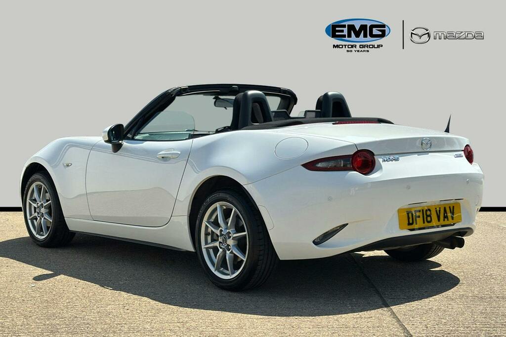 Mazda MX-5 1.5 Skyactiv G Se Convertible White #4