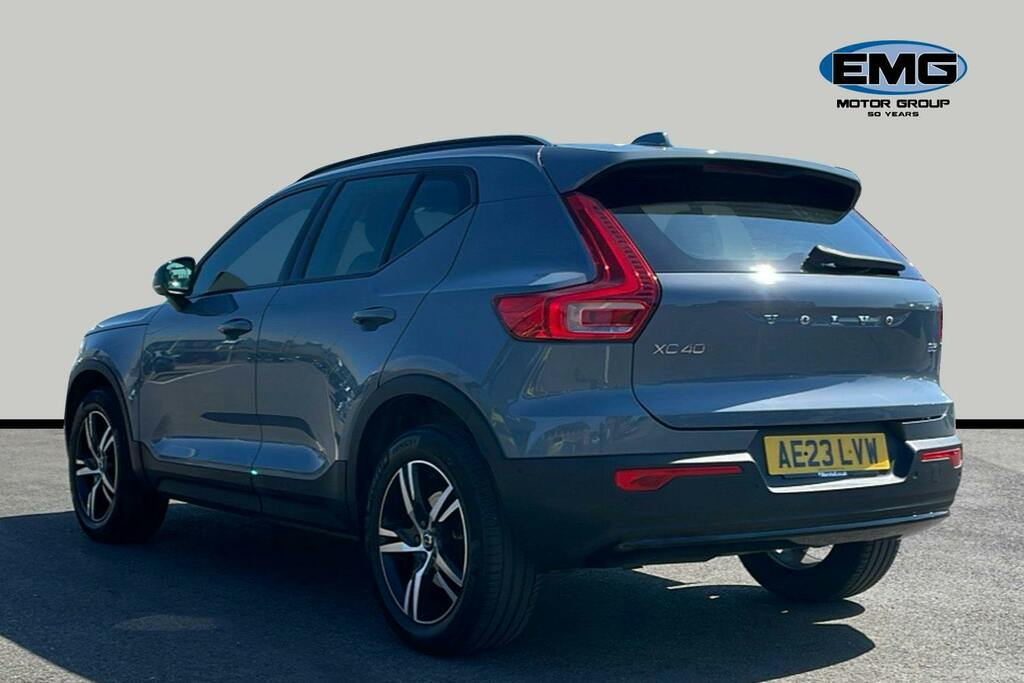 Volvo XC40 2.0 B3 Mhev Plus Dark Suv Hybrid Dct Au AE23LVW Grey #4