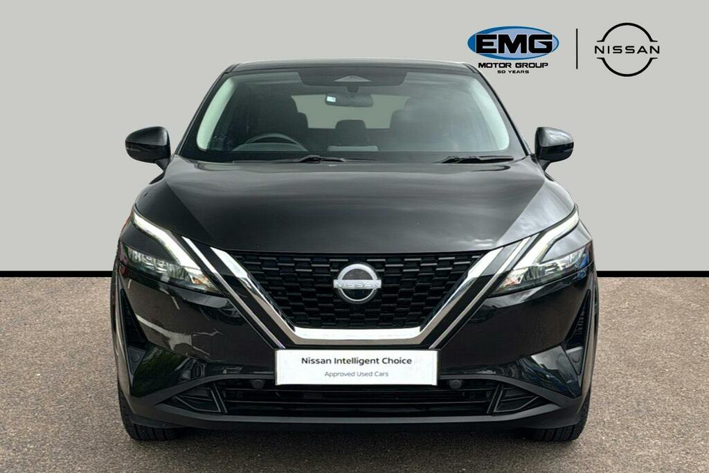 Nissan Qashqai 1.3 Dig T Mhev Acenta Premium Suv Hybri DV24YXG Black #2