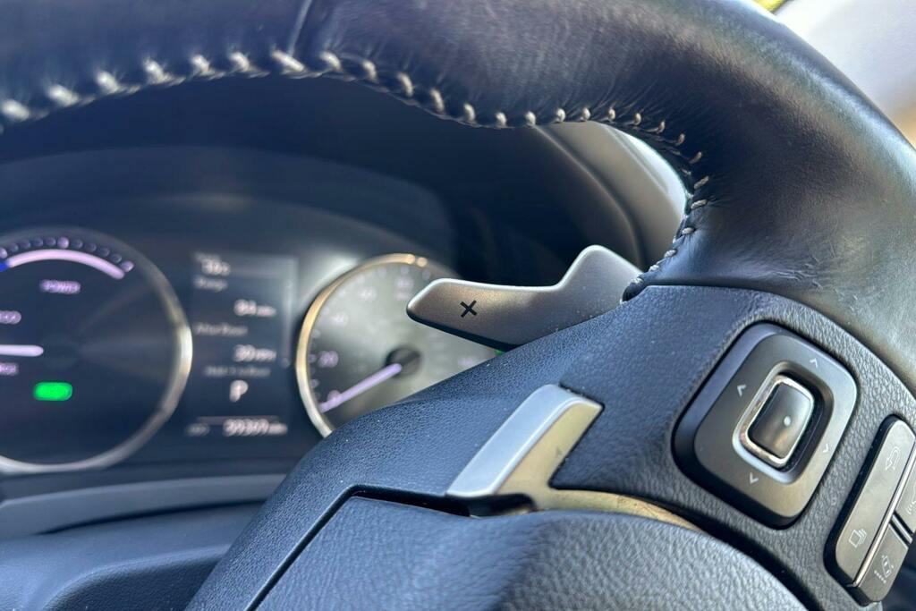 Lexus IS 2.5 300H Executive Edition E-cvt Euro 6 Ss Grey #44