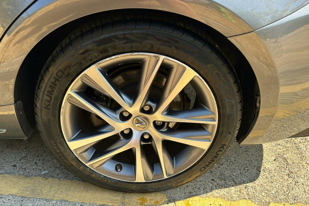 Lexus IS 2.5 300H Executive Edition E-cvt Euro 6 Ss Grey #40