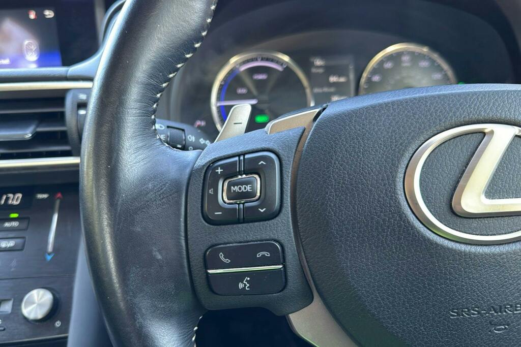 Lexus IS 2.5 300H Executive Edition E-cvt Euro 6 Ss Grey #16