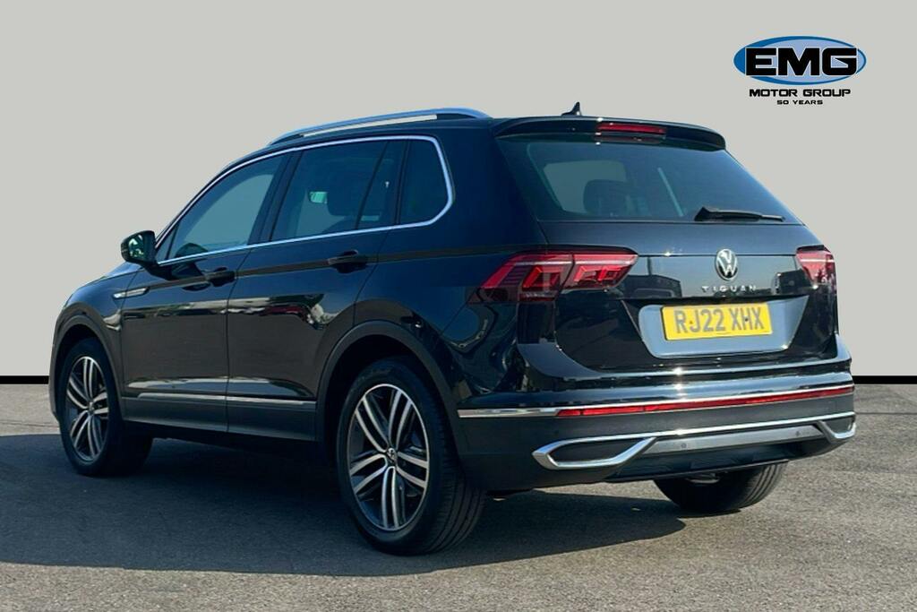 Volkswagen Tiguan 1.5 Tsi Elegance Suv Dsg Ss RJ22XHX Black #4