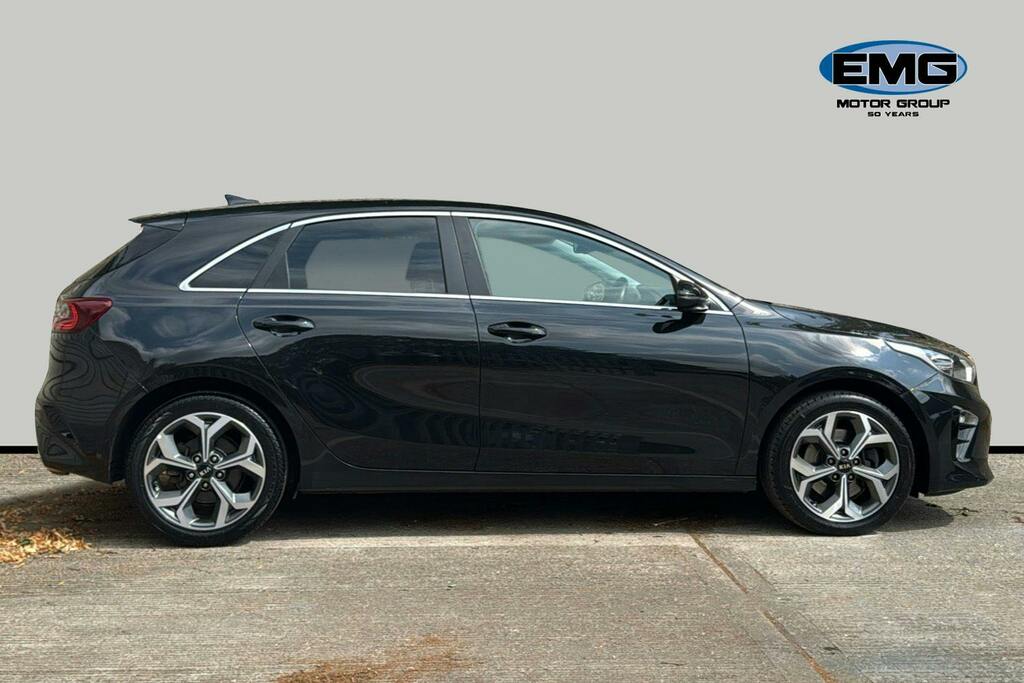 Kia Ceed 1.4 T Gdi 3 Hatchback Dct Ss AO70RXT Black #3