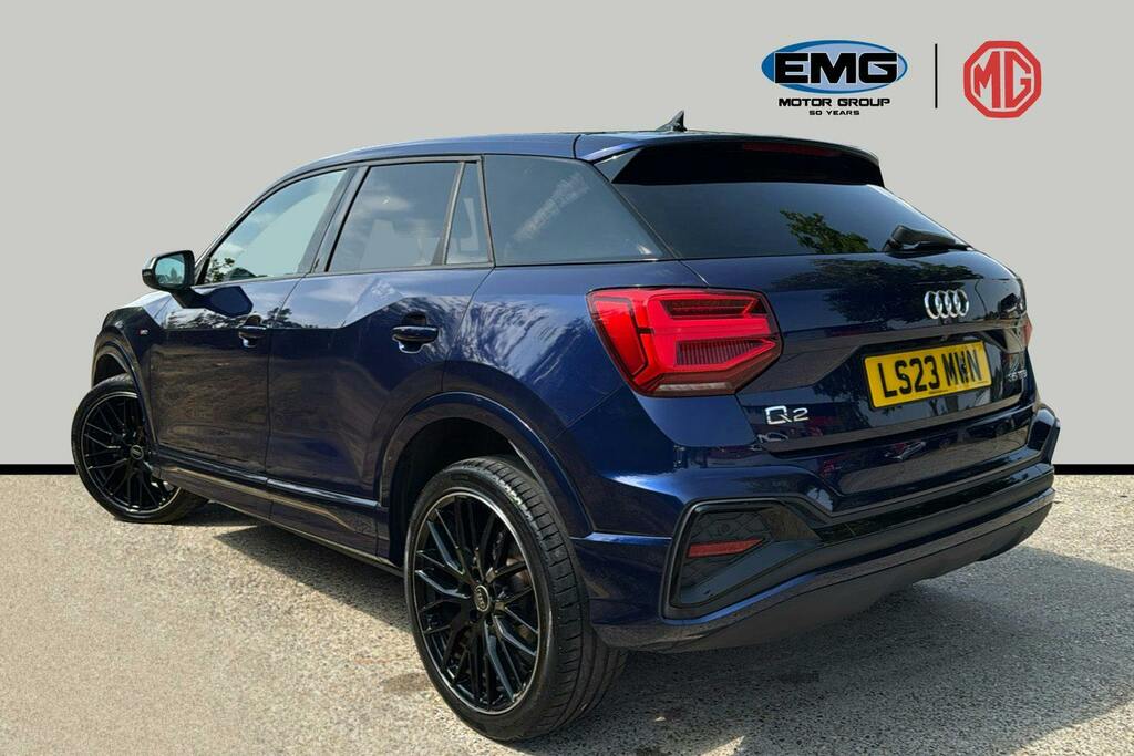 Audi Q2 1.5 Tfsi Cod 35 Black Edition Suv Manua LS23MWN Blue #4