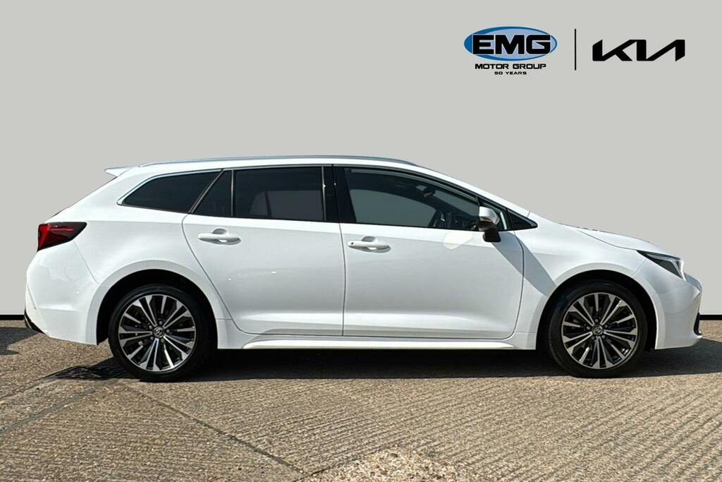 Toyota Corolla 1.8 Vvt H Design Touring Sports Hybrid White #3