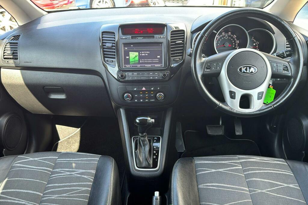 Kia Venga 1.6 4 6 2018 Red #8