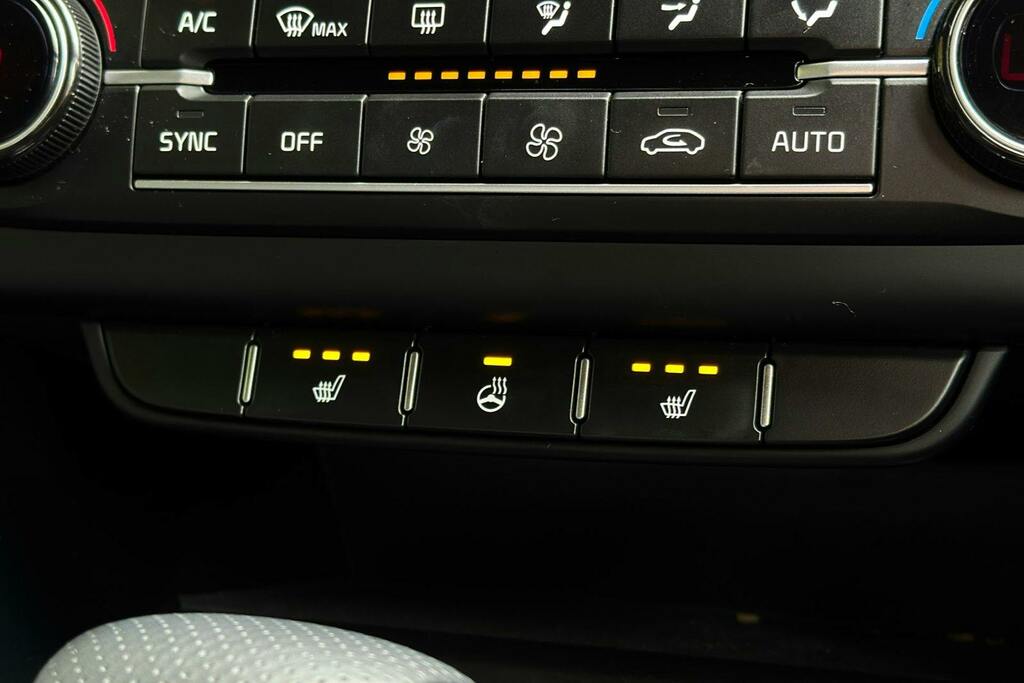Kia Proceed 1.5T Gdi Isg Gt-line S Dct Red #23