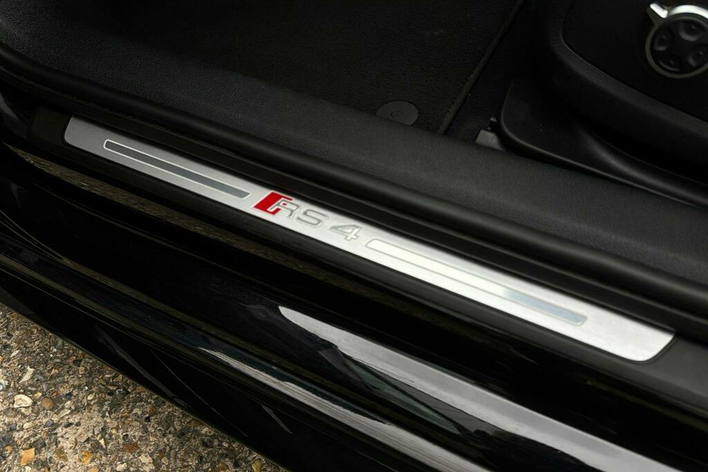 Audi RS4 Avant Rs 4 Avant Carbon Black 450 Ps Tiptronic Grey #45