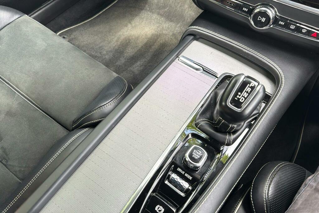 Volvo V90 2.0 D4 R-design Plus 188 Bhp Silver #12
