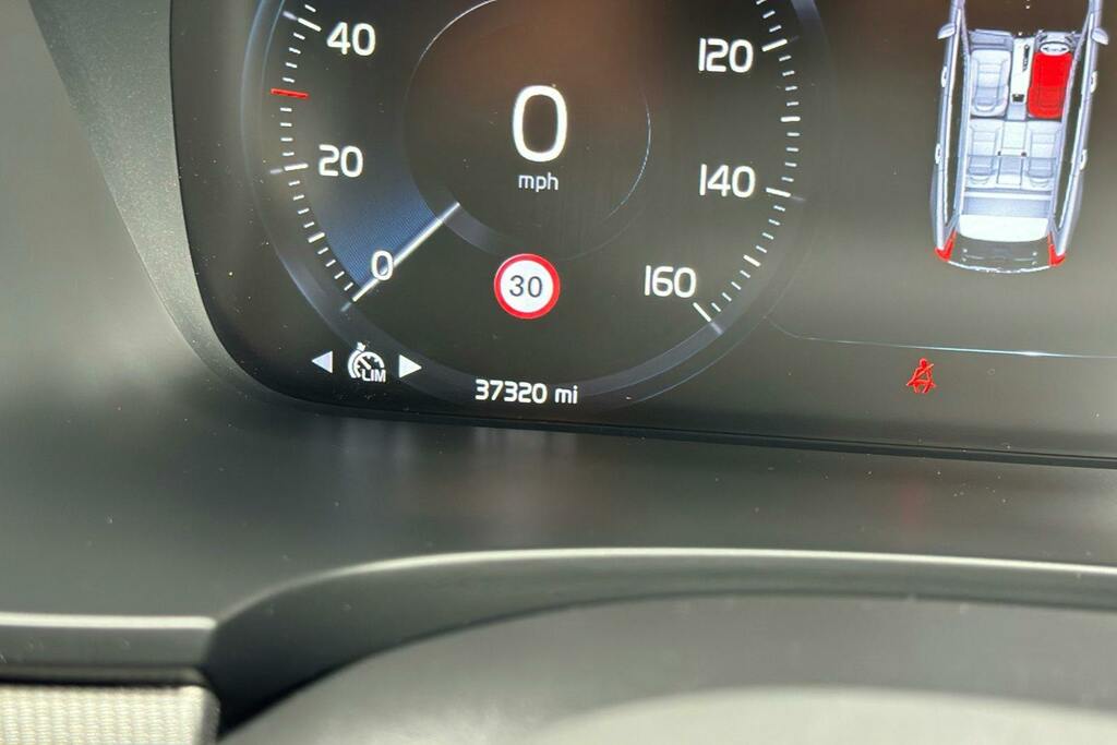 Volvo V90 2.0 D4 R-design Plus 188 Bhp Silver #14