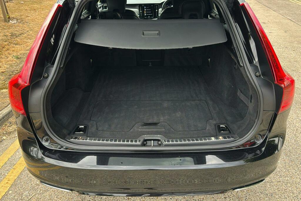 Volvo V90 2.0 D4 R-design Plus 188 Bhp Silver #41