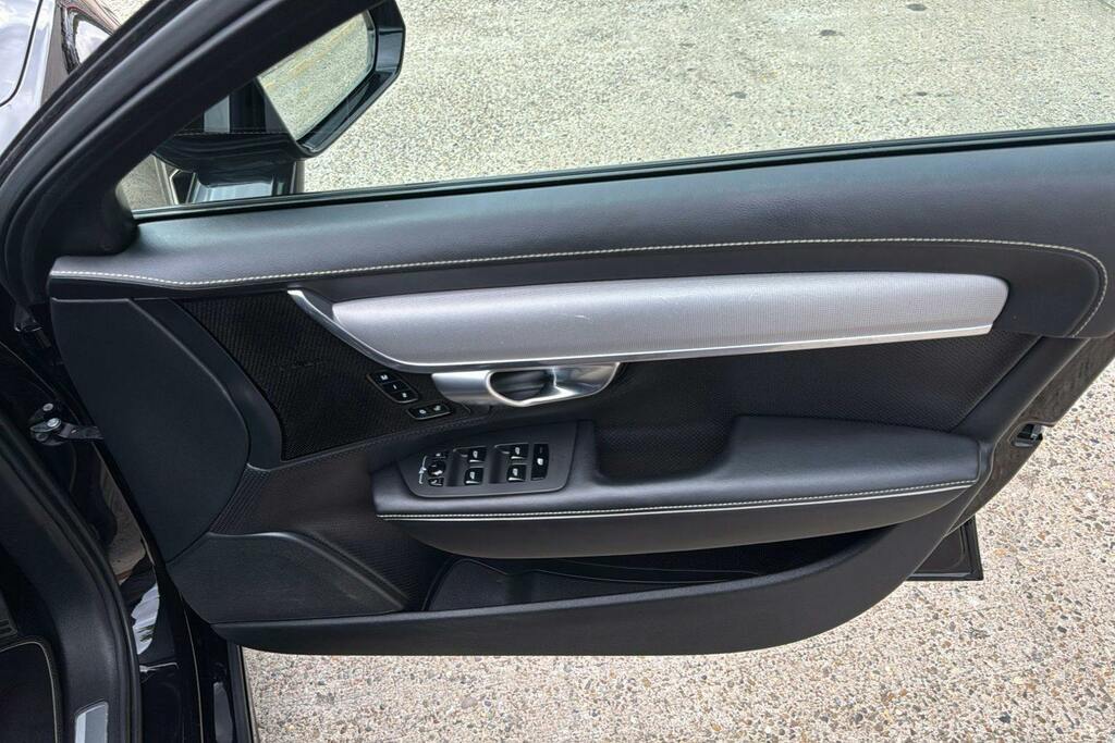 Volvo V90 2.0 D4 R-design Plus 188 Bhp Silver #23