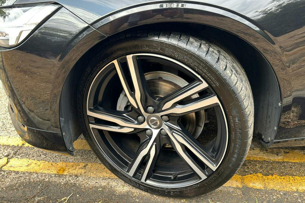 Volvo V90 2.0 D4 R-design Plus 188 Bhp Silver #31