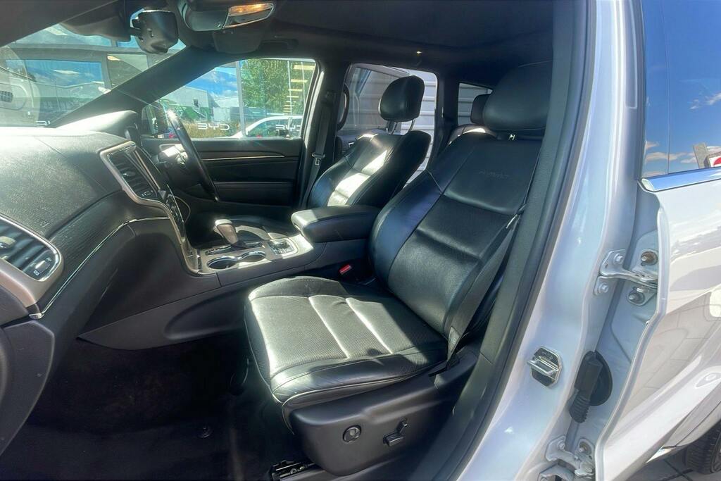 Jeep Grand Cherokee V6 Crd Summit #24