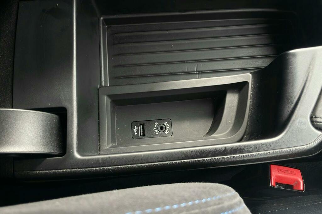 BMW 1 Series M135i White #21