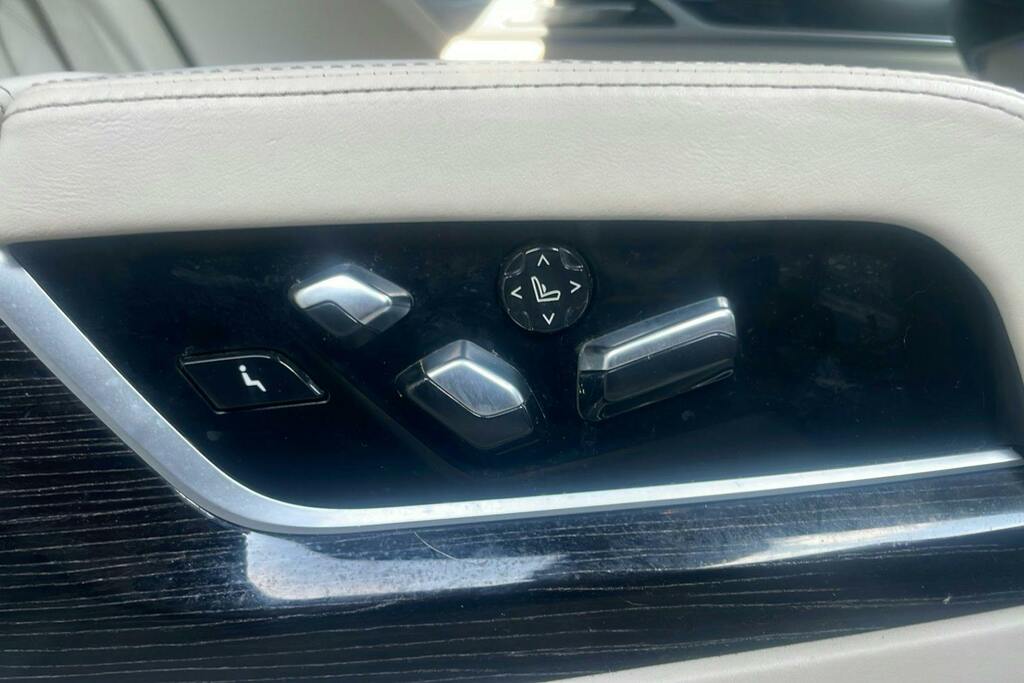 BMW 7 Series 730D Xdrive M Sport Black #26