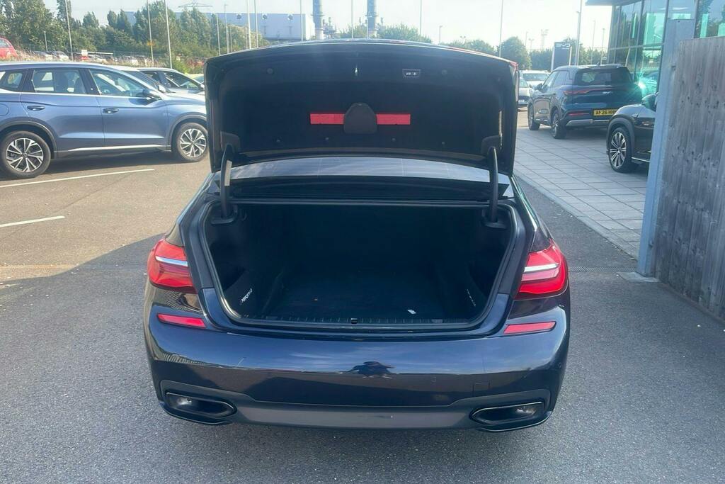BMW 7 Series 730D Xdrive M Sport Black #18