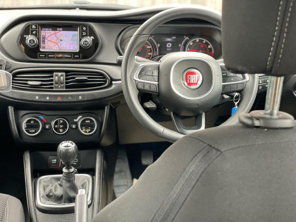 Fiat Tipo 1.6 Multijet Easy Plus 118 Bhp Red #49