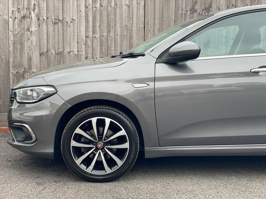 Fiat Tipo 1.6 Multijet Easy Plus 118 Bhp Red #17