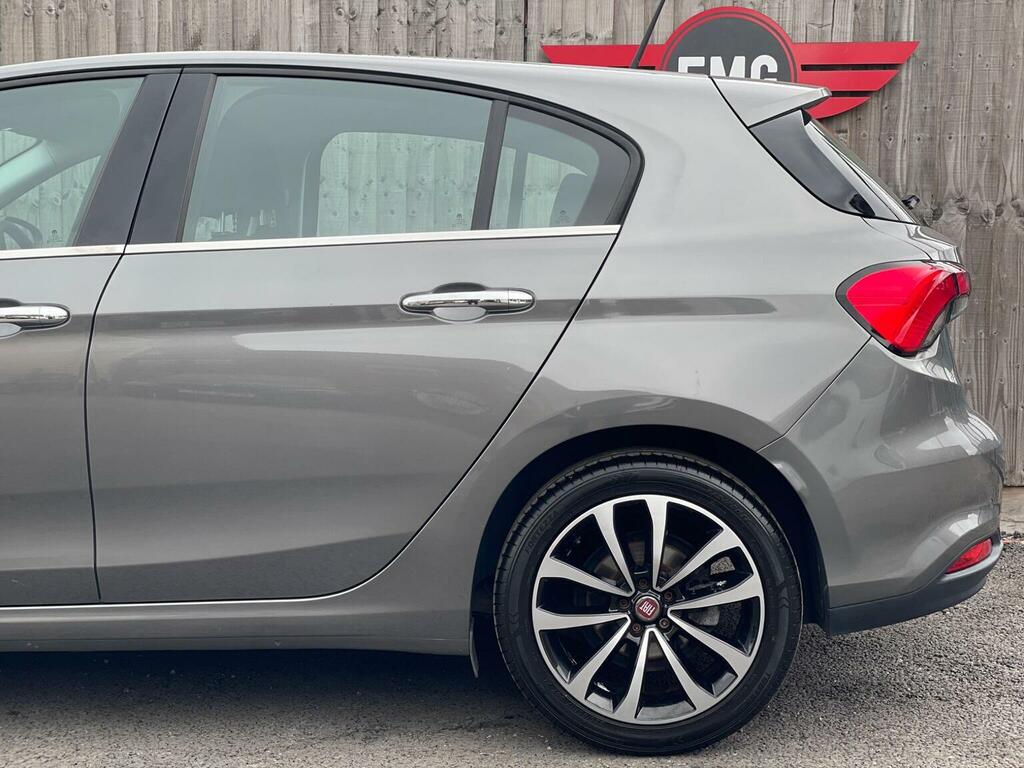 Fiat Tipo 1.6 Multijet Easy Plus 118 Bhp Red #22