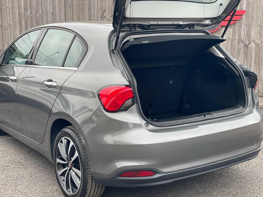 Fiat Tipo 1.6 Multijet Easy Plus 118 Bhp Red #46