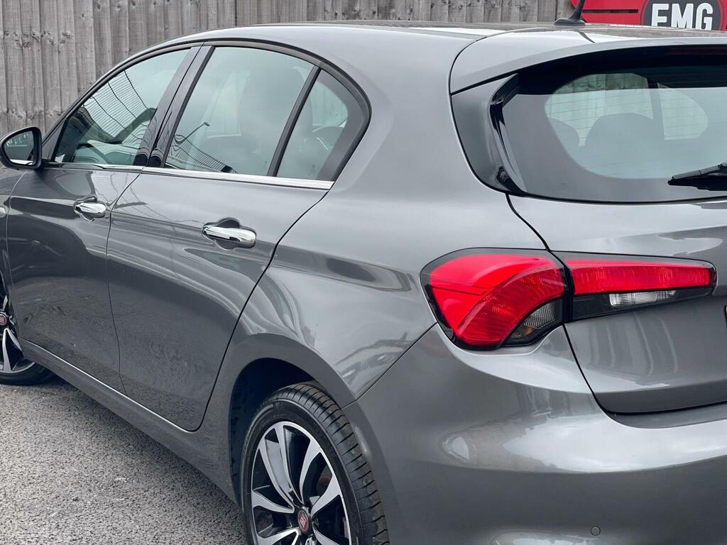 Fiat Tipo 1.6 Multijet Easy Plus 118 Bhp Red #45