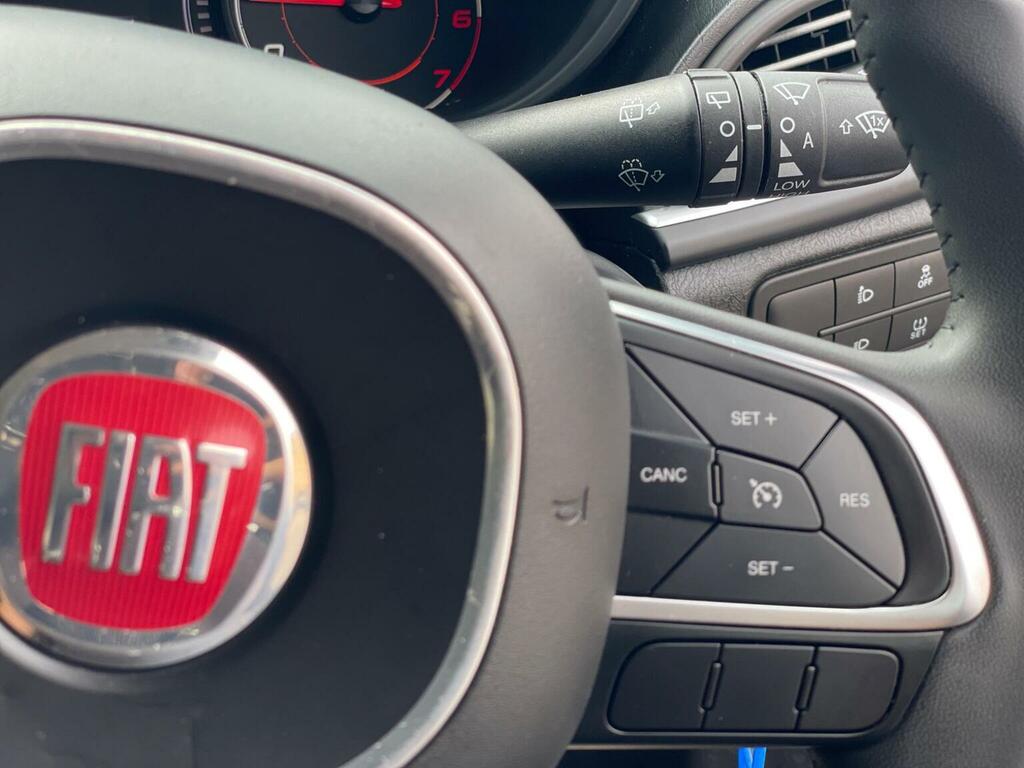 Fiat Tipo 1.6 Multijet Easy Plus 118 Bhp Red #70