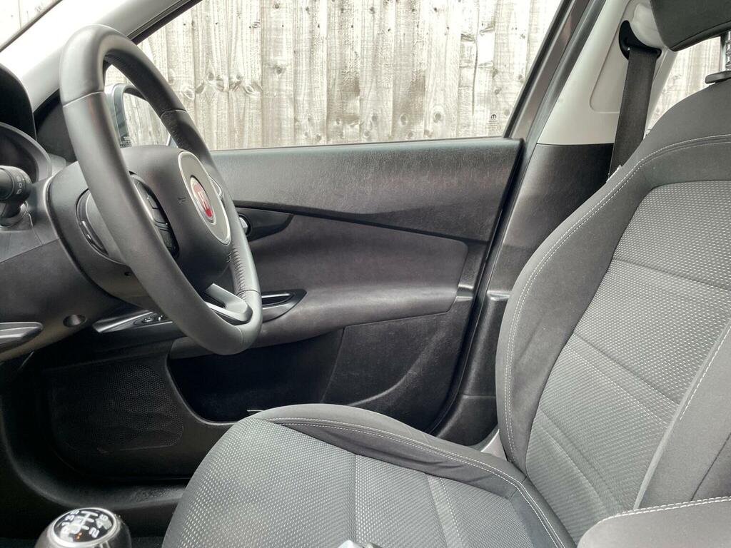 Fiat Tipo 1.6 Multijet Easy Plus 118 Bhp Red #29