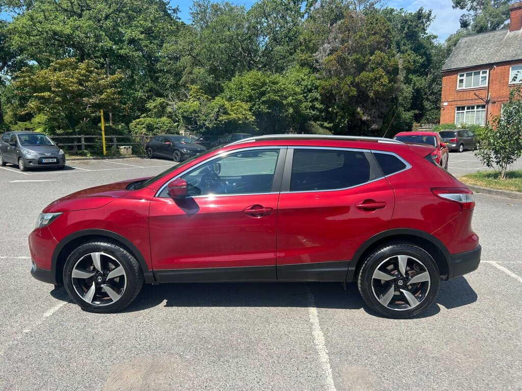 Nissan Qashqai 1.2 Dig-t N-tec Xtron 2Wd Euro 6 Ss Red #2