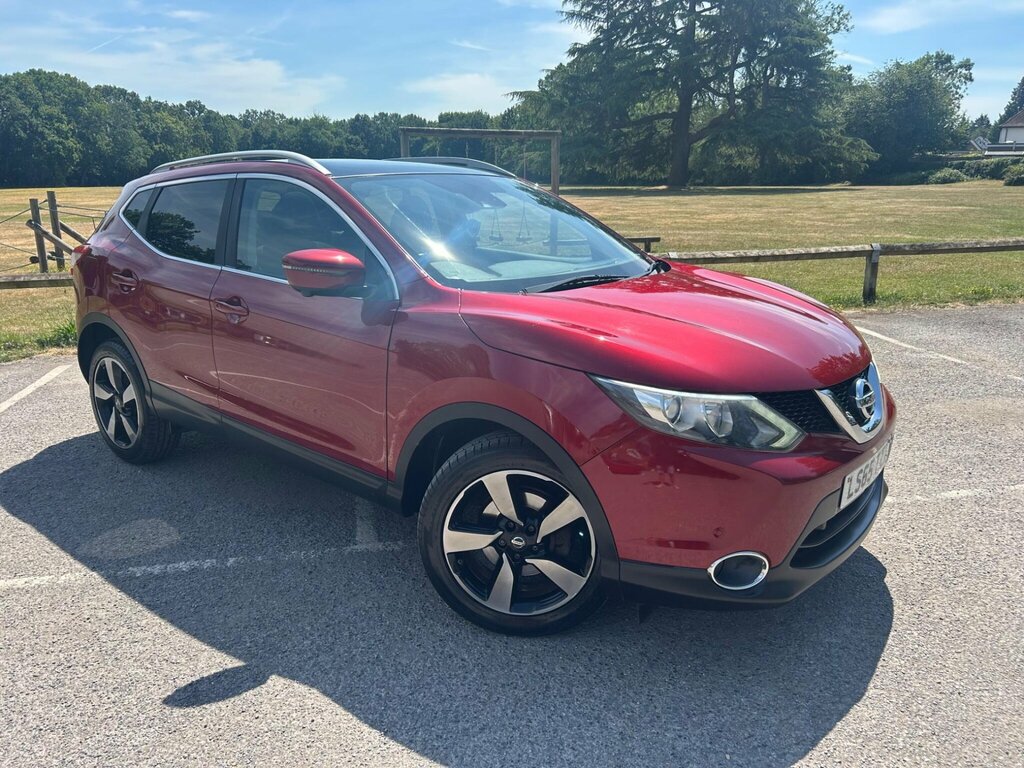 Nissan Qashqai 1.2 Dig-t N-tec Xtron 2Wd Euro 6 Ss Red