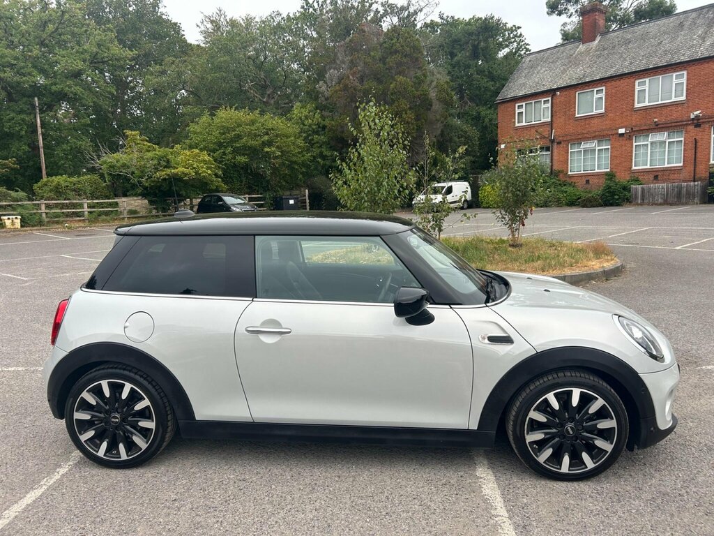 Mini Hatch 1.5 Cooper Exclusive Euro 6 Ss LE19SEO Silver #3