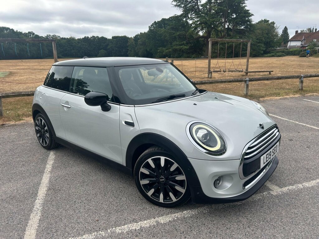 Mini Hatch 1.5 Cooper Exclusive Euro 6 Ss LE19SEO Silver