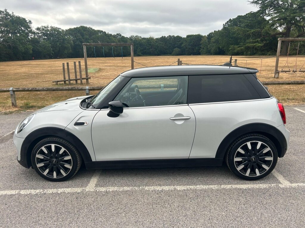 Mini Hatch 1.5 Cooper Exclusive Euro 6 Ss LE19SEO Silver #2