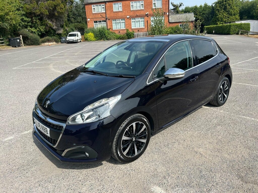 Peugeot 208  Black #10