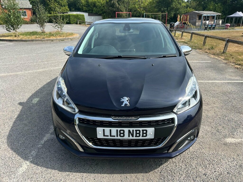 Peugeot 208  Black #14