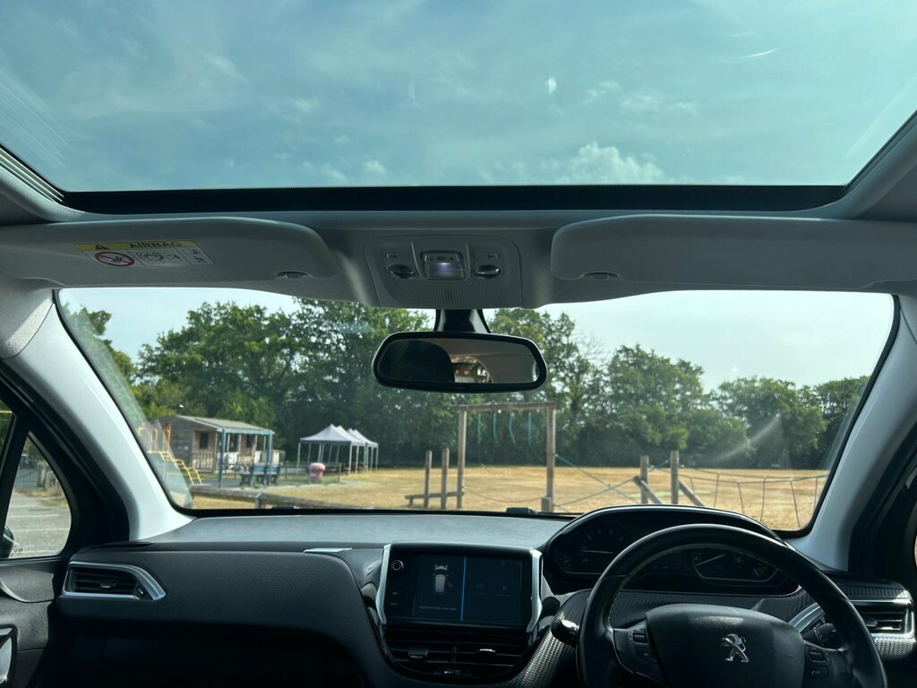 Peugeot 208  Black #45