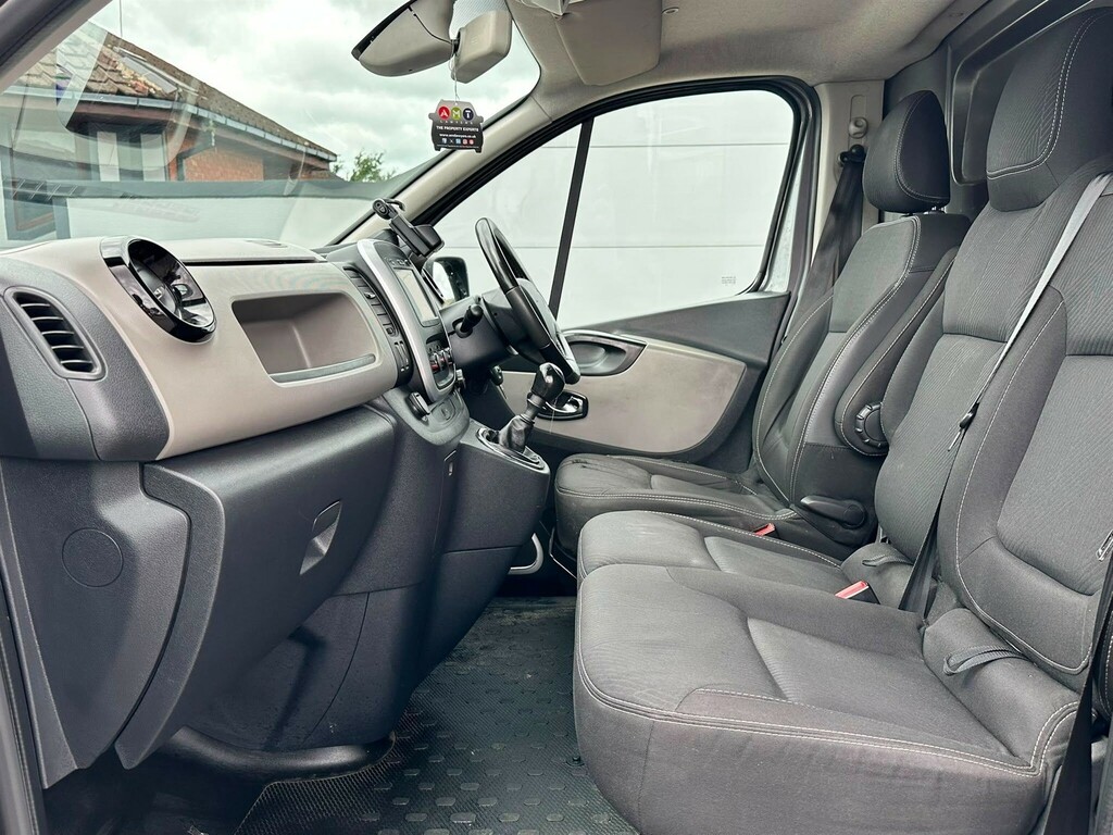 Renault Trafic 1.6 Dci Energy 27 Business Swb Euro 6 Ss Grey #21