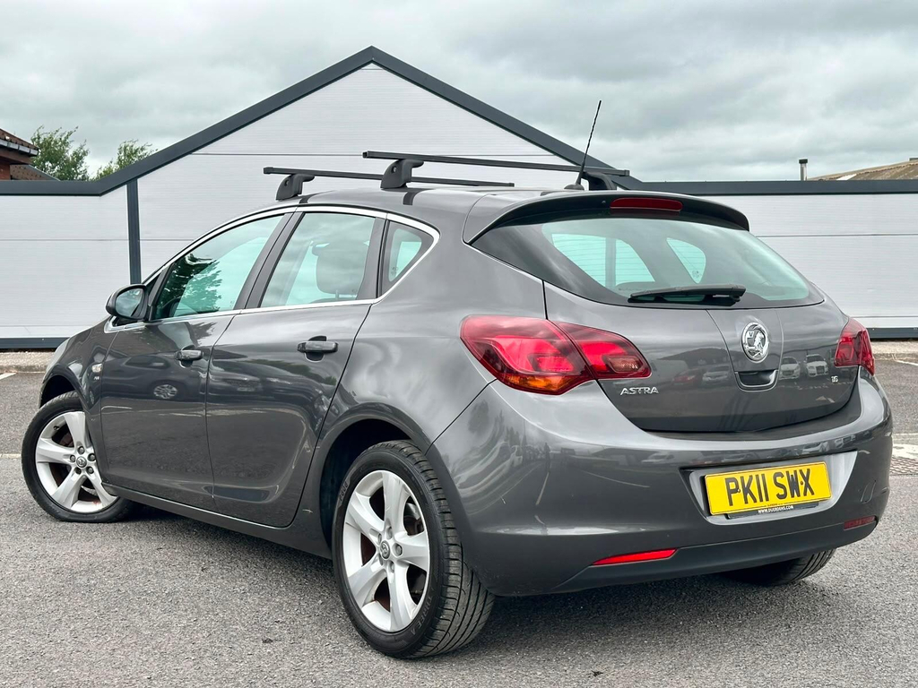Vauxhall Astra 1.6 16V Sri Euro 5 #4