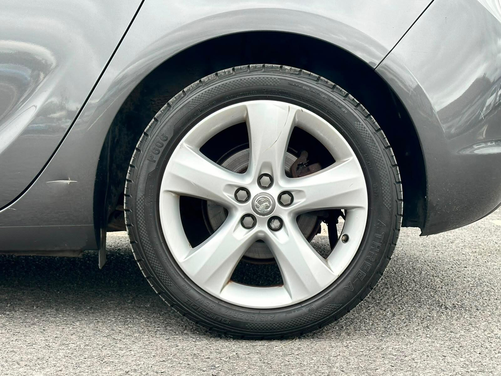 Vauxhall Astra 1.6 16V Exclusiv Sports Tourer Grey #31