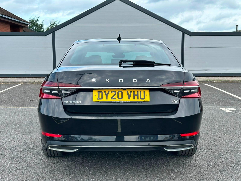 Skoda Superb 2.0 Tsi 190Ps Laurin Klement Dsg Estate Red #12