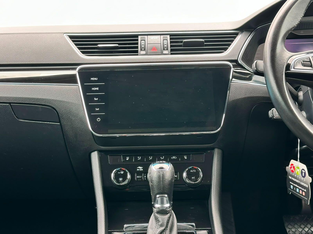 Skoda Superb 2.0 Tsi 190Ps Laurin Klement Dsg Estate Red #46