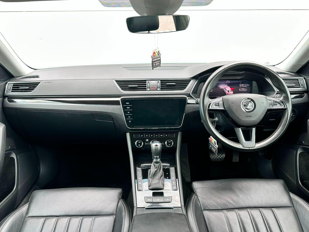 Skoda Superb 2.0 Tsi 190Ps Laurin Klement Dsg Estate Red #28