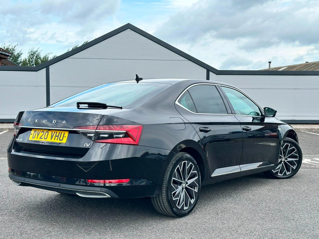 Skoda Superb 2.0 Tsi 190Ps Laurin Klement Dsg Estate Red #15