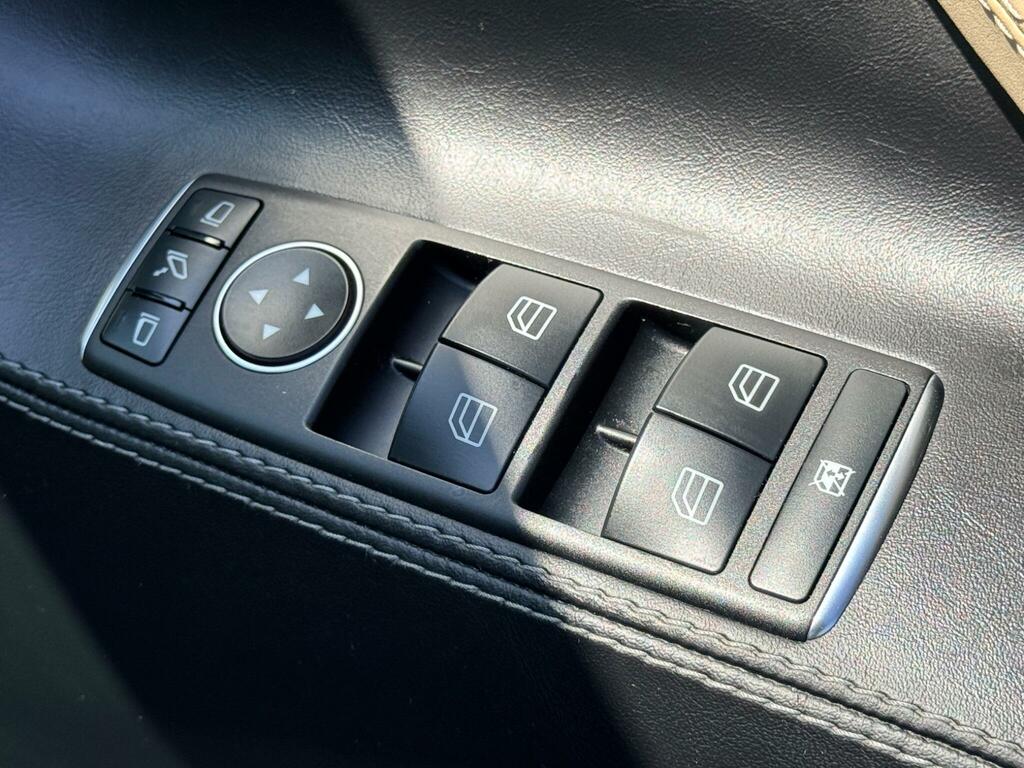 Tesla Model S 100D Dual Motor Hatchback 4Wd #49