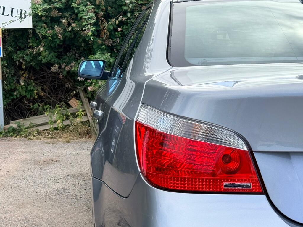 BMW 5 Series 523I Se Blue #17
