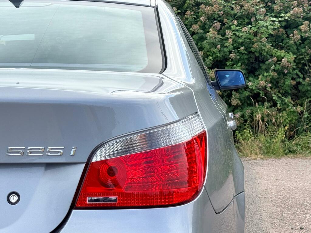 BMW 5 Series 523I Se Blue #19