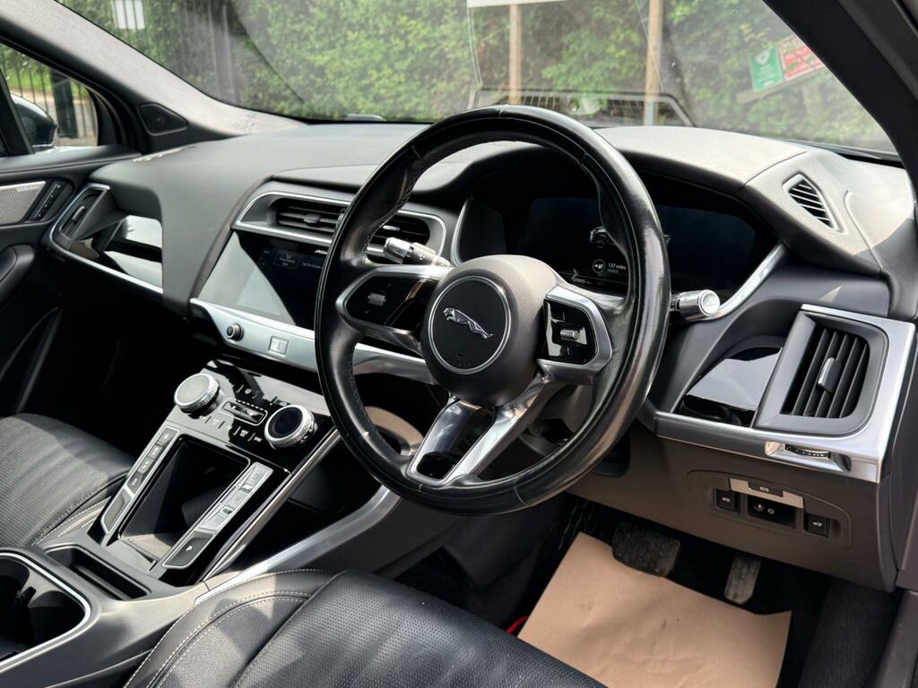 Jaguar I-Pace Se White #30