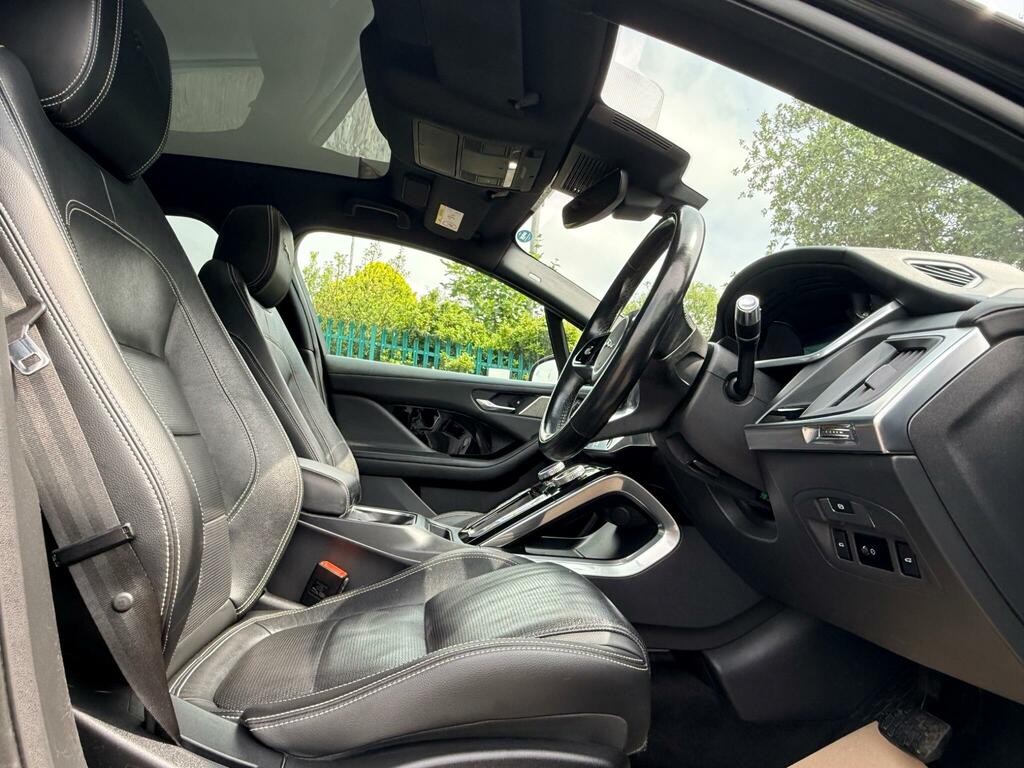 Jaguar I-Pace Se White #9